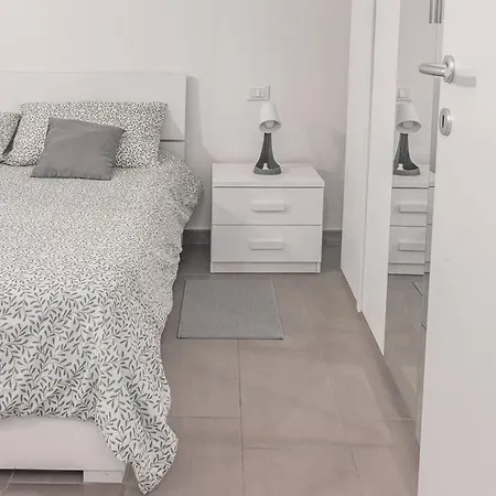 Staurenghi Blue Apartment Varese Exterior foto